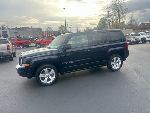 Used 2014 Jeep Patriot Latitude image 10
