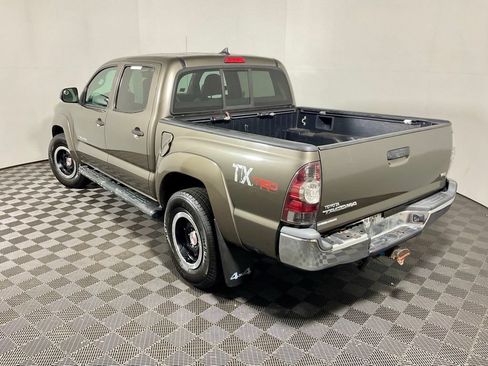 Used 2012 Toyota Tacoma 4x4 Double Cab w/ TRD Off-Road Pkg image 9