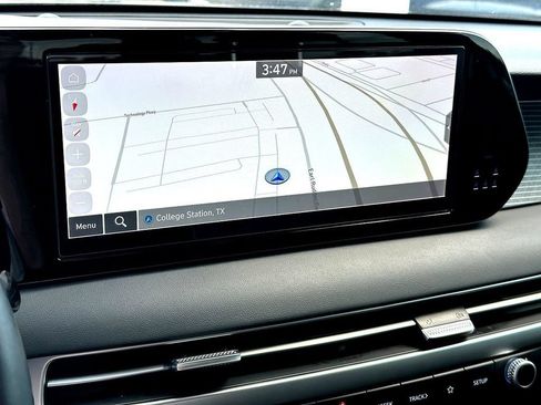 Used 2024 Hyundai Palisade Limited FWD image 17