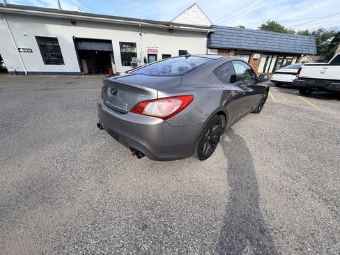 Used 2010 Hyundai Genesis 2.0T RWD image 32