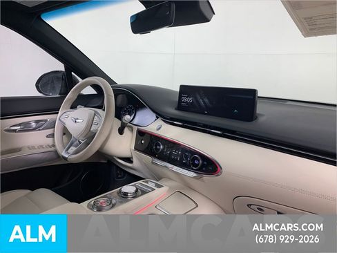 Used 2023 Genesis Electrified GV70 Advanced image 32