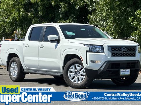 Certified 2022 Nissan Frontier SV image 1