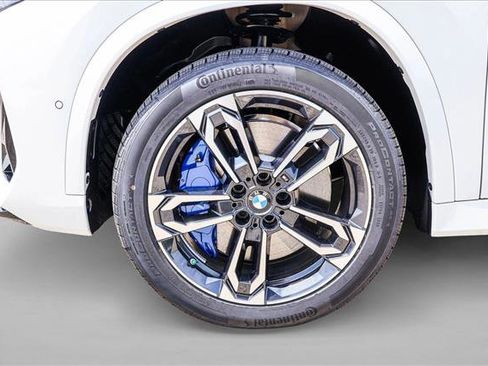 Used 2025 BMW X1 M35i w/ Shadowloine Package image 9