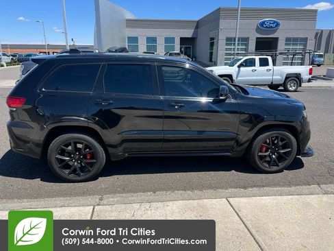 Used 2020 Jeep Grand Cherokee SRT AWD/4WD image 7