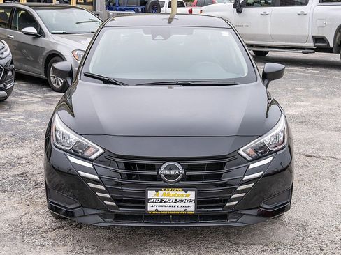 Used 2023 Nissan Versa S w/ Trunk Package image 2