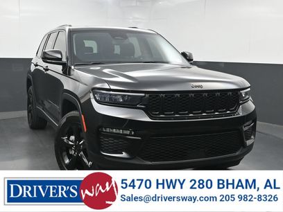 Used 2023 Jeep Grand Cherokee Limited w/ Black Appearance Package