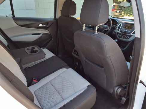 Used 2019 Chevrolet Equinox LS image 21