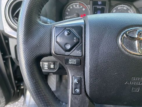 Used 2021 Toyota Tacoma TRD Off-Road w/ Technology Package image 16