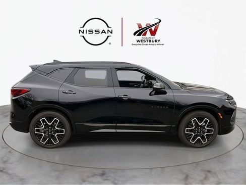 Used 2023 Chevrolet Blazer RS w/ Driver Confidence II Package AWD/4WD image 2