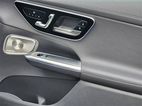 Certified 2025 Mercedes-Benz GLC 300 4MATIC image 15