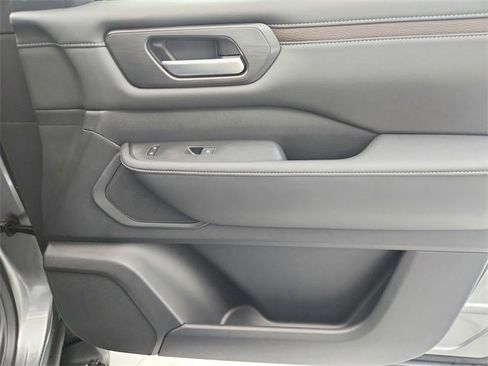 New 2026 Nissan Armada SL image 40