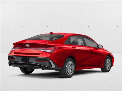 New 2026 Hyundai Elantra SEL Sport Premium image 2