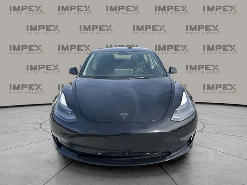 Used 2023 Tesla Model 3 Standard Range image 8
