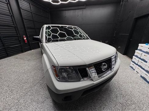 Used 2021 Nissan Frontier S image 2
