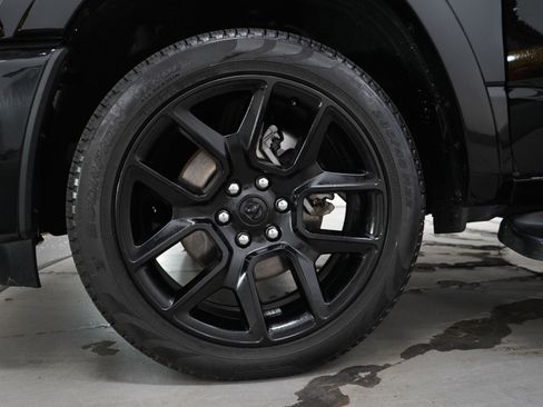 Used 2025 RAM 1500 Laramie w/ Night Edition AWD/4WD image 32