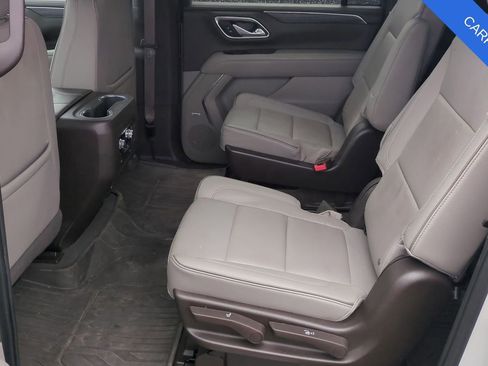 Used 2023 GMC Yukon XL SLT w/ SLT Premium Package image 20