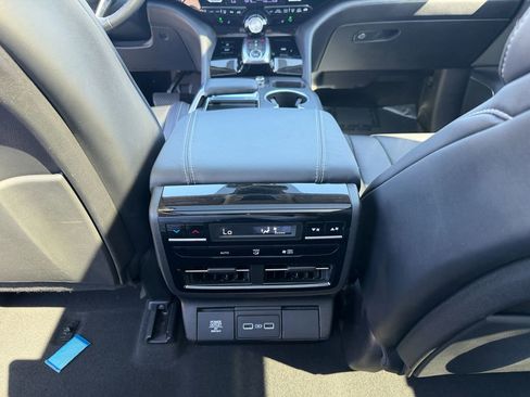 Certified 2022 Acura MDX FWD w/ Technology Package image 25