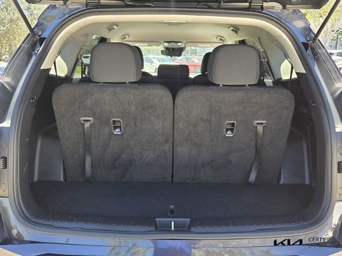 Certified 2025 Kia Sorento LX image 15