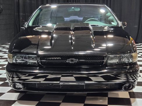 Used 1994 Chevrolet Impala SS RWD image 3