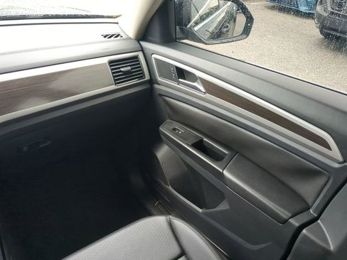 Used 2019 Volkswagen Atlas SEL image 17