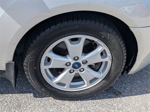 Used 2016 Ford Transit Connect XLT image 14