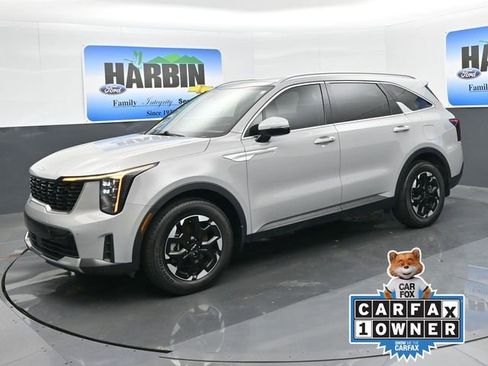 Used 2025 Kia Sorento S w/ Panoramic Sunroof Package FWD image 1