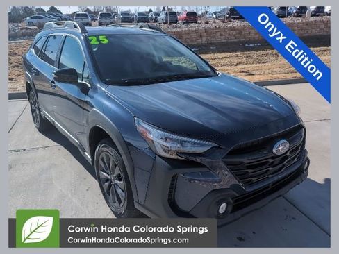 Used 2025 Subaru Outback Onyx Edition image 1