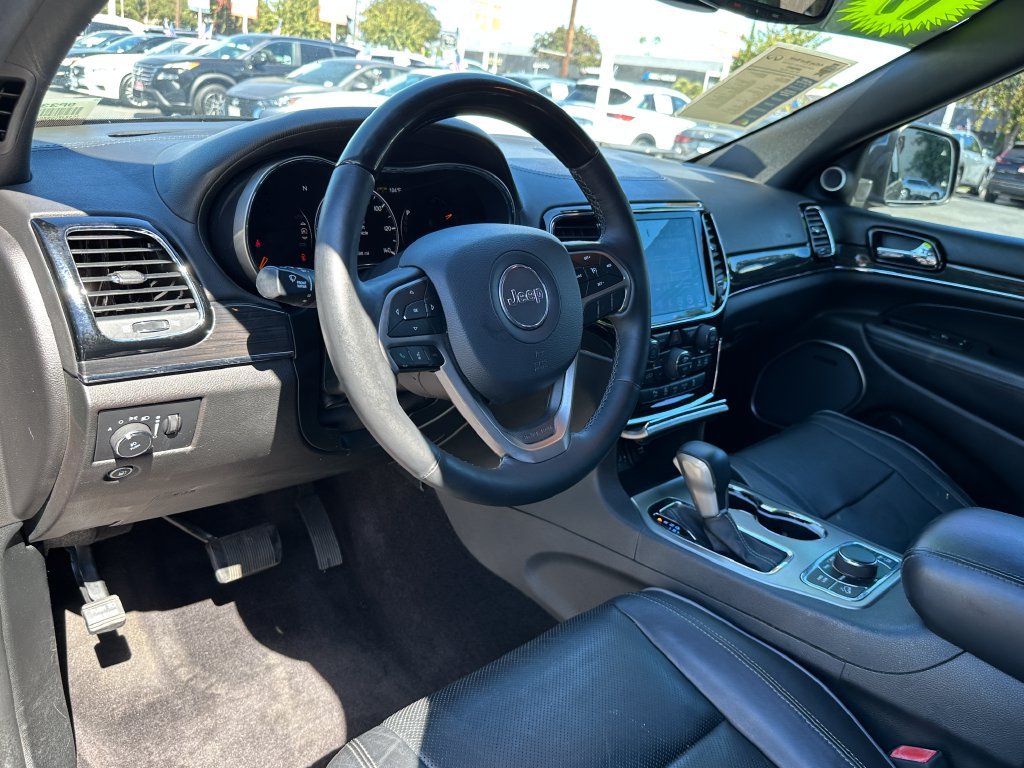 Used 2019 Jeep Grand Cherokee Overland AWD/4WD image 20