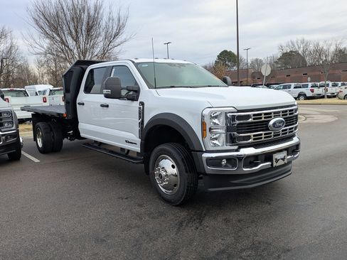 New 2026 Ford F550 4x4 Crew Cab Super Duty image 2