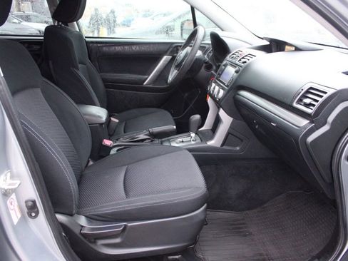 Used 2018 Subaru Forester 2.5i w/ Alloy Wheel Package image 14