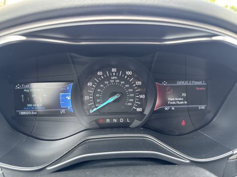 Used 2020 Ford Fusion SEL FWD image 20