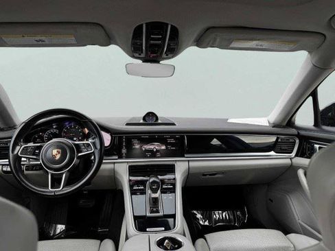 Used 2017 Porsche Panamera 4 AWD/4WD image 42