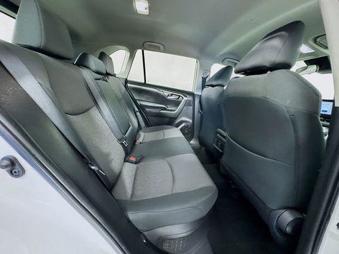 Used 2024 Toyota RAV4 XLE image 27