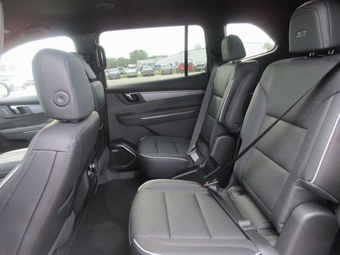 New 2026 Buick Enclave Sport Touring image 14