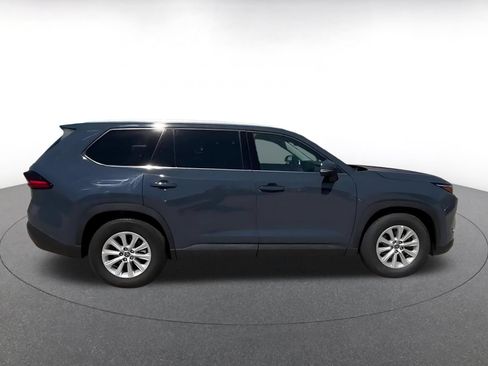 Used 2025 Toyota Grand Highlander FWD image 16