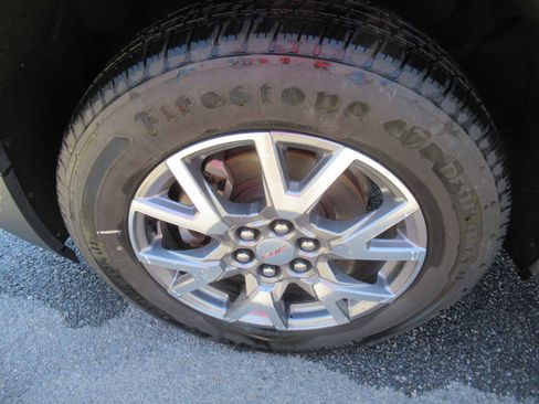 Used 2020 GMC Acadia SLT w/ LPO, Floor Liner Package image 11