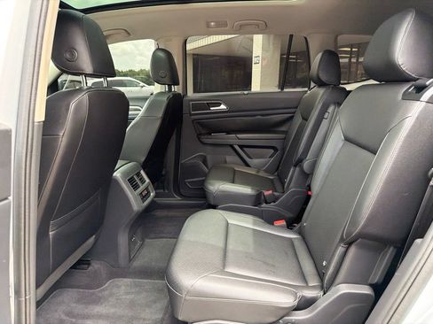Used 2019 Volkswagen Atlas SEL FWD image 33