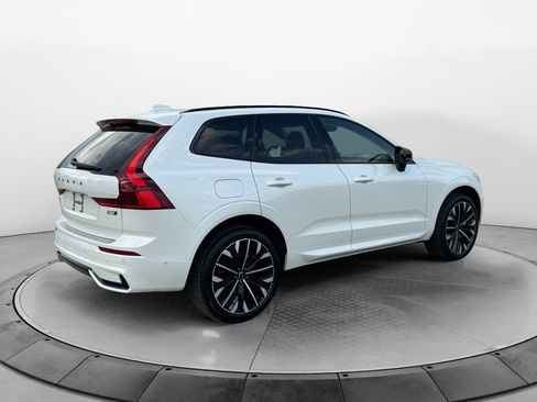 New 2026 Volvo XC60 B5 Ultra w/ Protection Package Premier AWD/4WD image 7