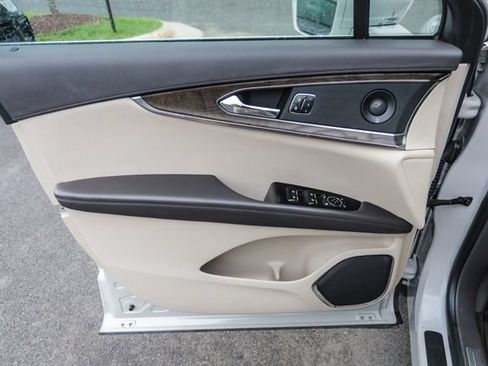Used 2020 Lincoln Nautilus Reserve w/ Equipment Group 201A AWD/4WD image 56
