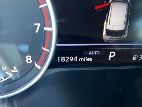 Used 2023 Nissan Rogue SV image 40