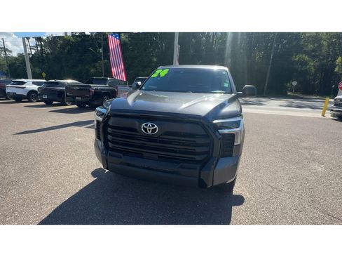 Used 2024 Toyota Tundra SR AWD/4WD image 7
