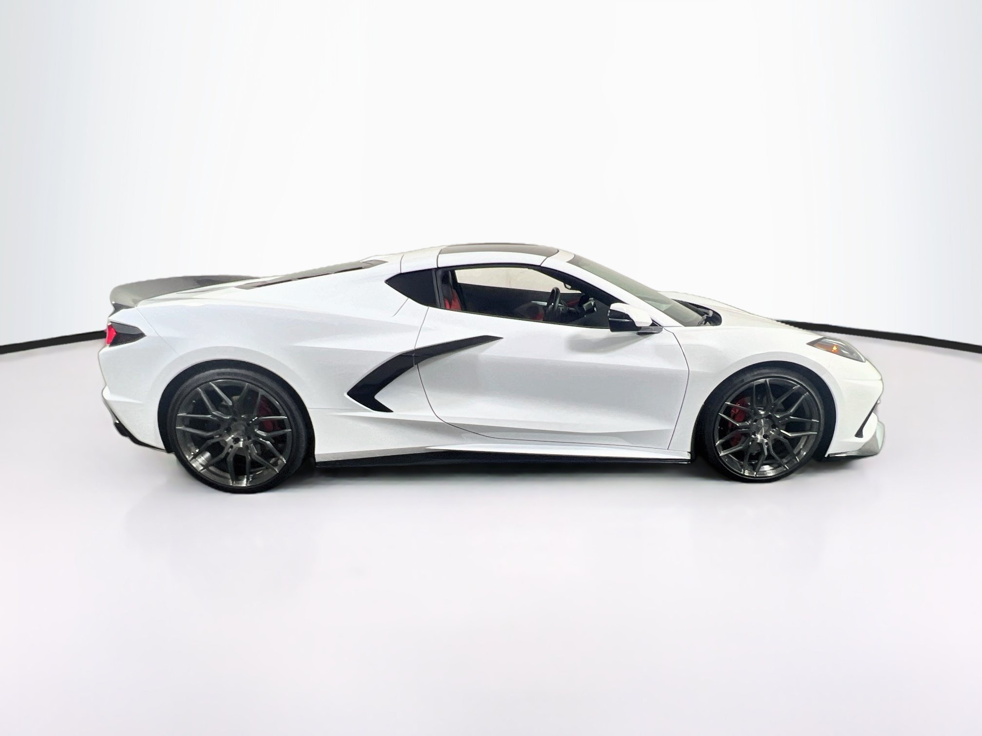 Used 2020 Chevrolet Corvette Stingray Preferred Cpe w/ 2LT Preferred Equipment Group RWD image 4
