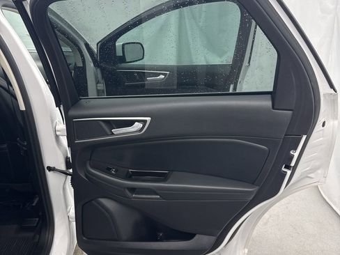 Certified 2019 Ford Edge SEL w/ Equipment Group 201A image 36