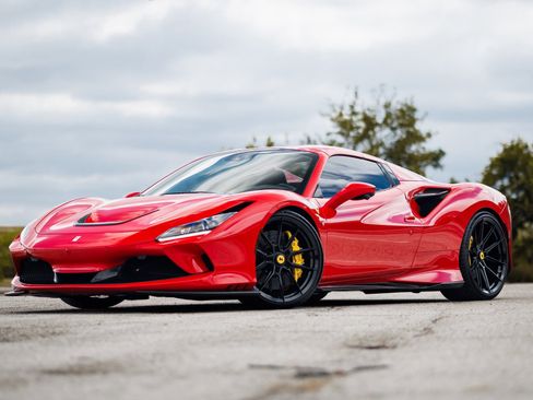Used 2021 Ferrari F8 Tributo image 6