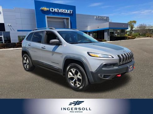 Used 2014 Jeep Cherokee Trailhawk w/ Comfort/Convenience Group AWD/4WD image 1