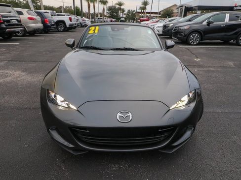 Used 2021 MAZDA MX-5 Miata Grand Touring image 2