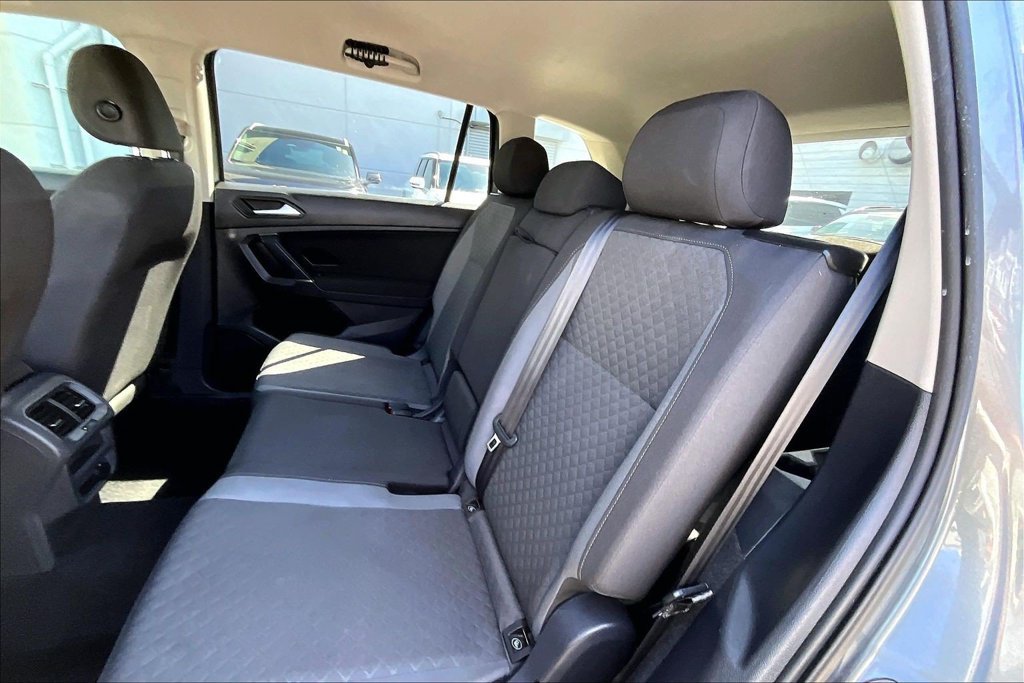 Used 2020 Volkswagen Tiguan S FWD image 15