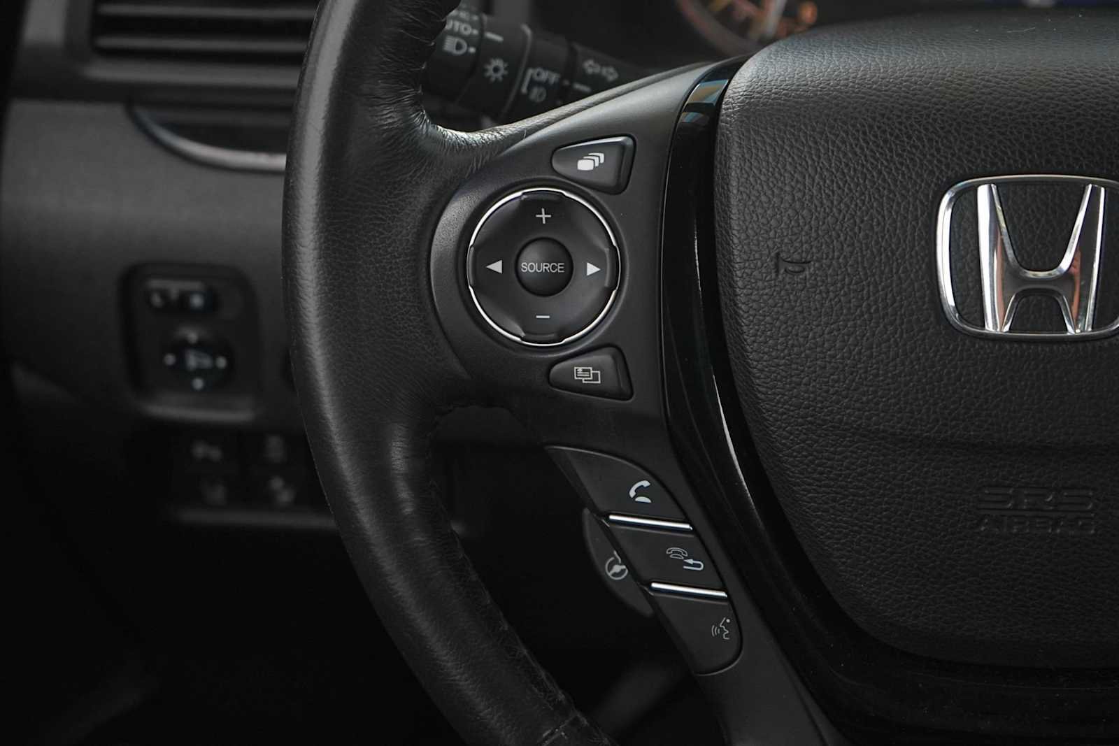 Used 2017 Honda Ridgeline RTL-E image 17