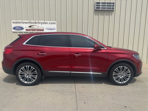 Used 2018 Lincoln MKX Reserve AWD/4WD image 1