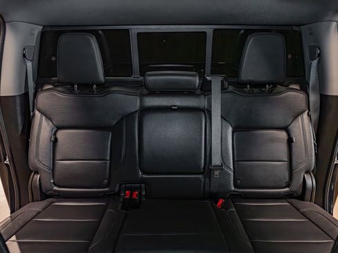 Used 2024 Chevrolet Silverado 2500 LTZ w/ LTZ Plus Package image 27